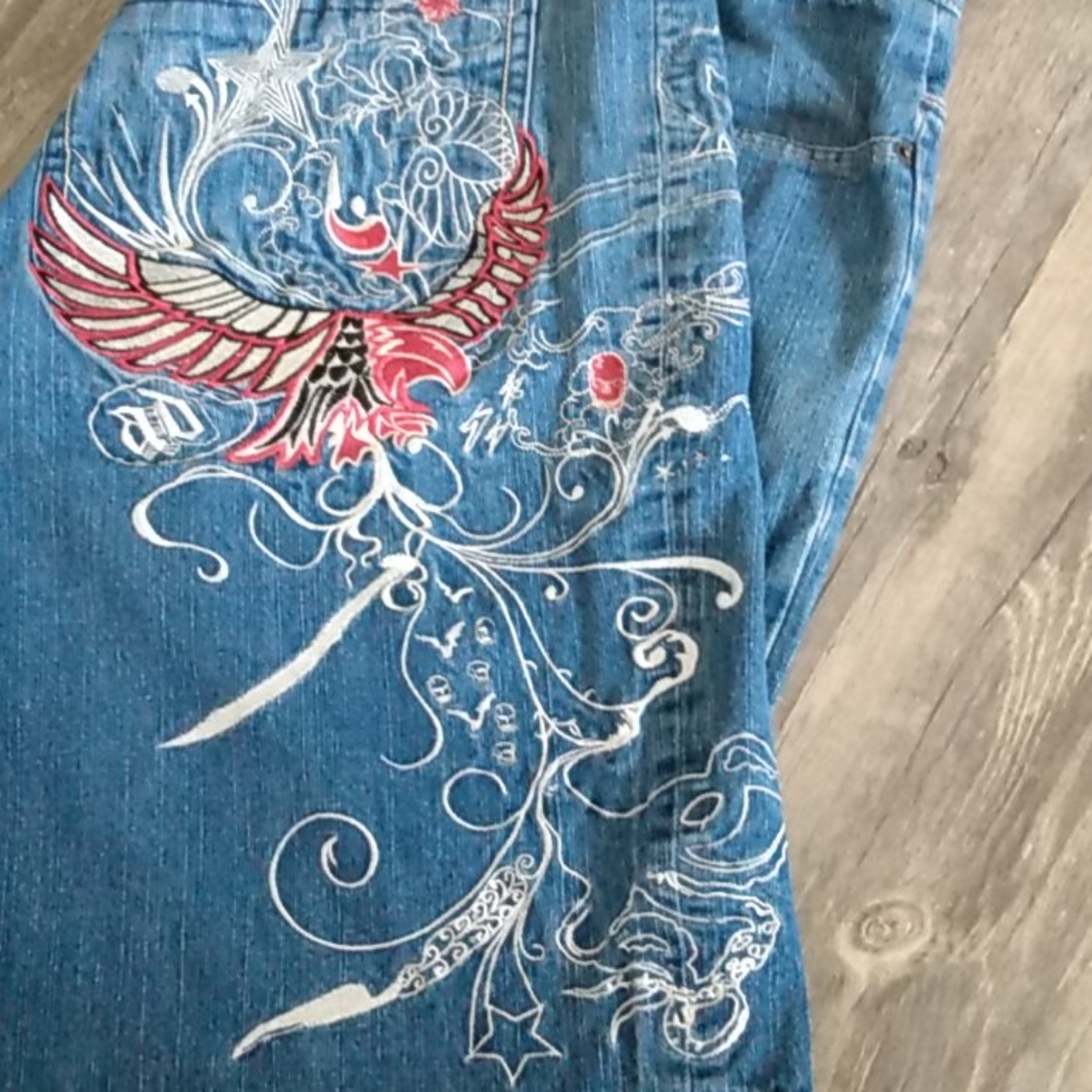 Vintage Artful Dodger shorts